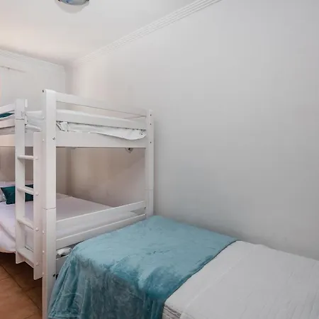 Las Brisas Al Mar Piscina Parking Gratuito * San Bartolome de Tirajana (Gran Canaria)